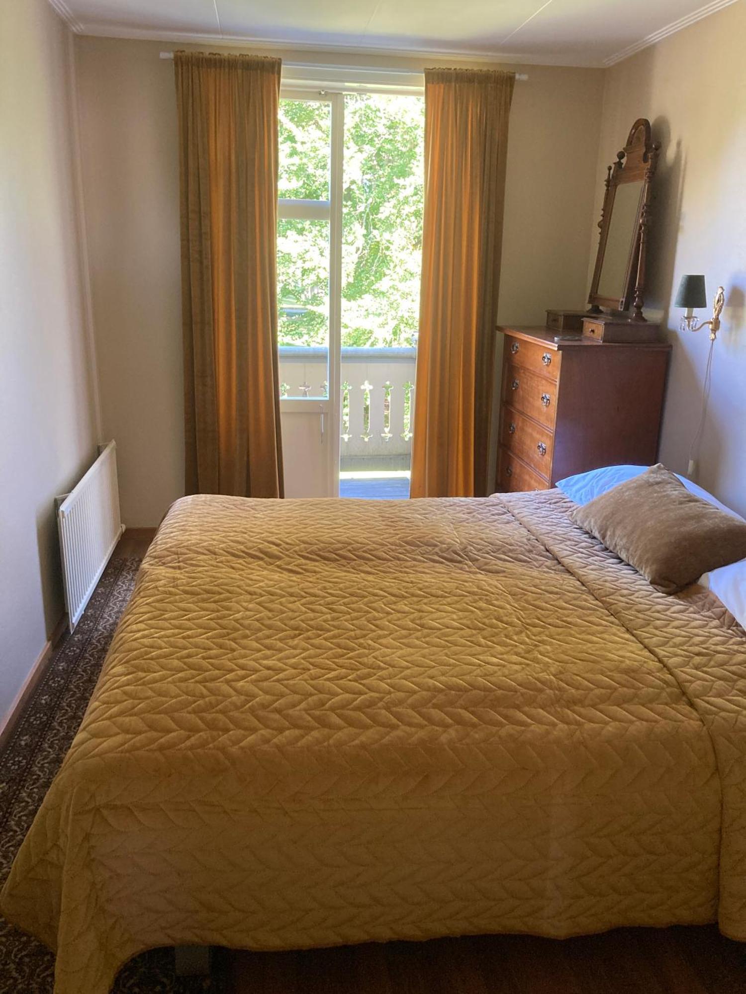 Moessebergs Vandrarhem Falkoping Bagian luar foto
